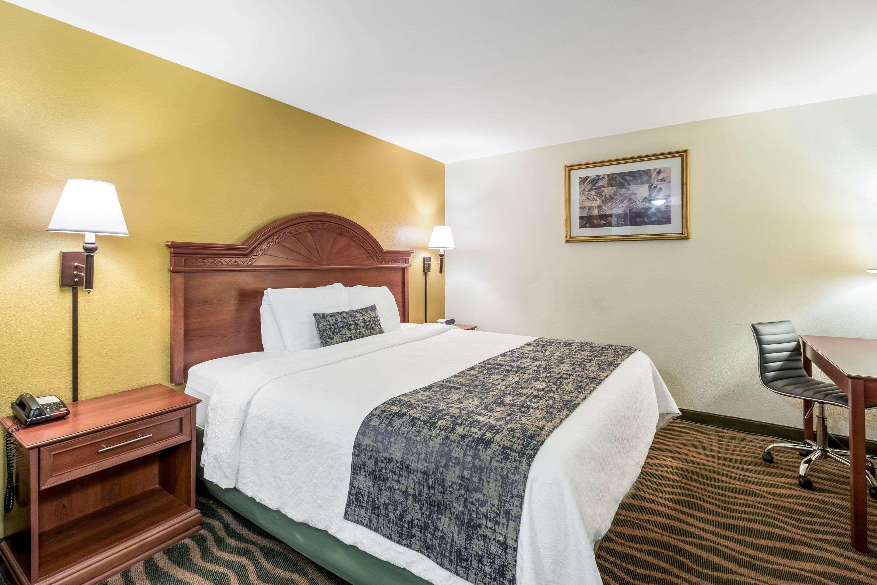 Rodeway Inn Cadiz Ngoại thất bức ảnh