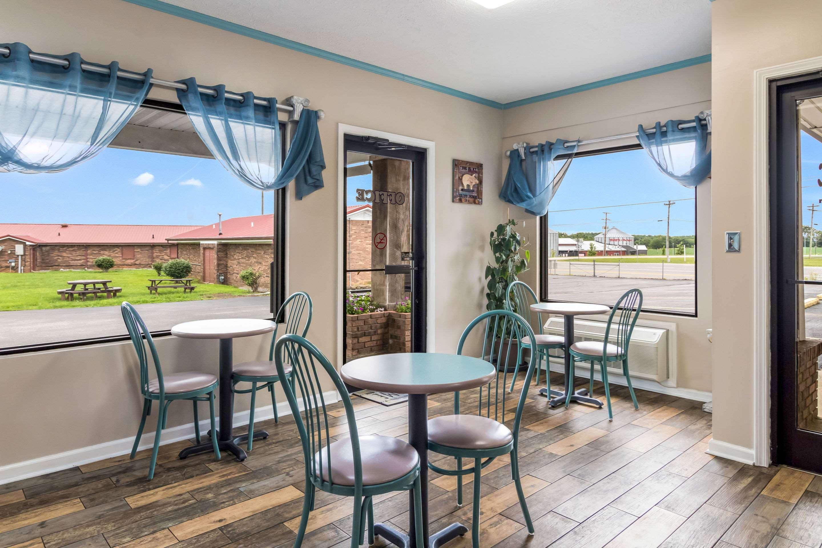 Rodeway Inn Cadiz Ngoại thất bức ảnh